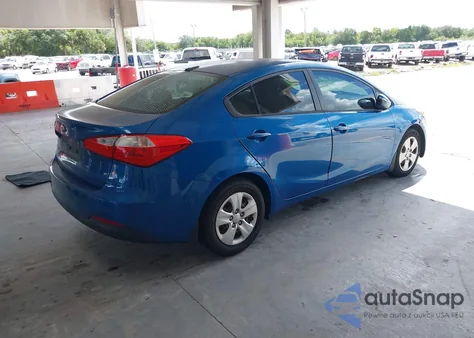 2015 Kia Forte Lx z USA, uszkodzony, nr VIN KNAFX4A69F5285385